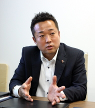 ヤマギシリフォーム工業 伊藤芳朗氏写真